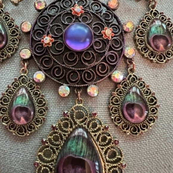 Vintage Betsey Johnson Necklace, Bracelet, Earrings - Picture 5 of 11